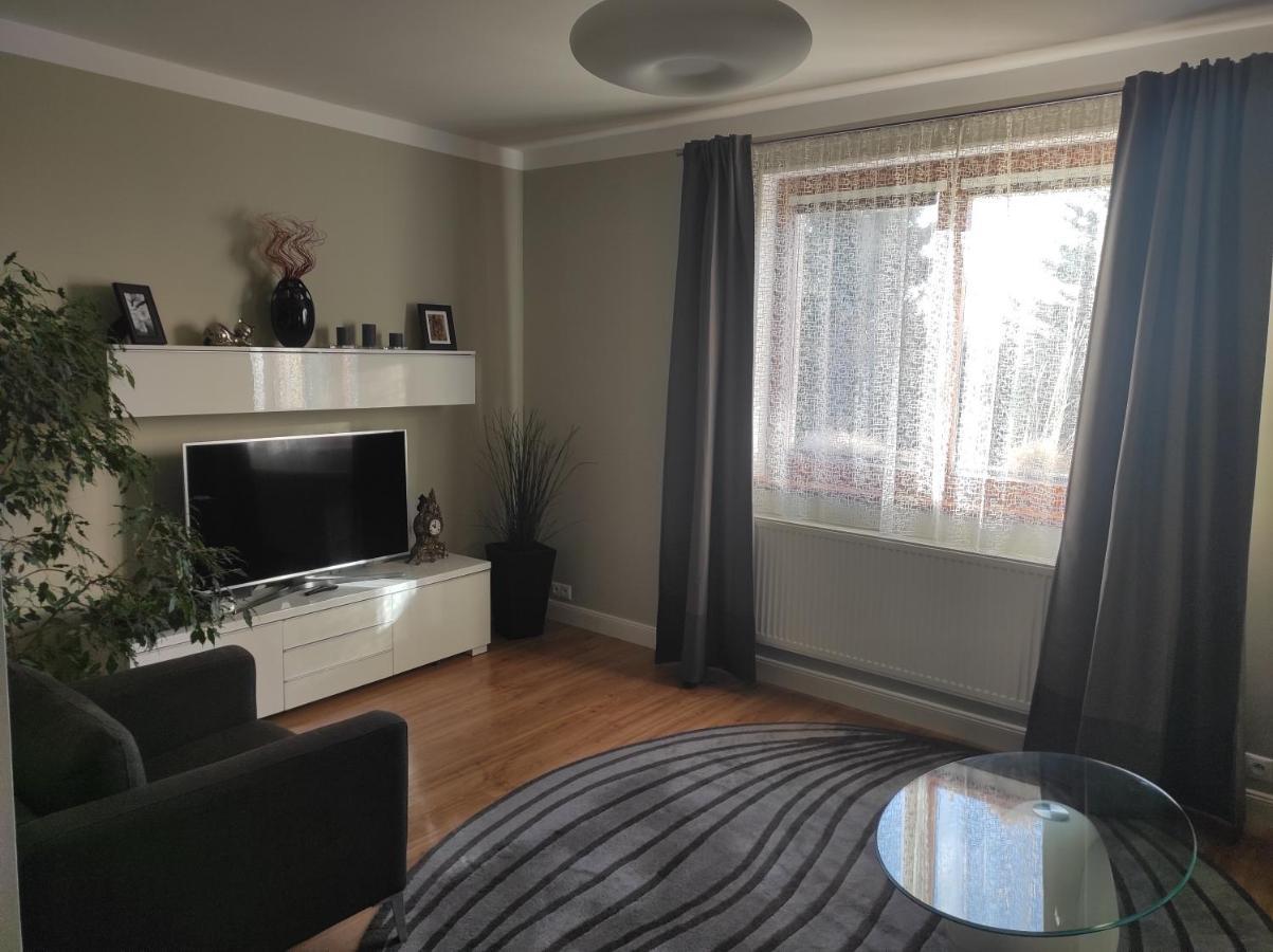 Domo Apartment Stredokluky Bagian luar foto